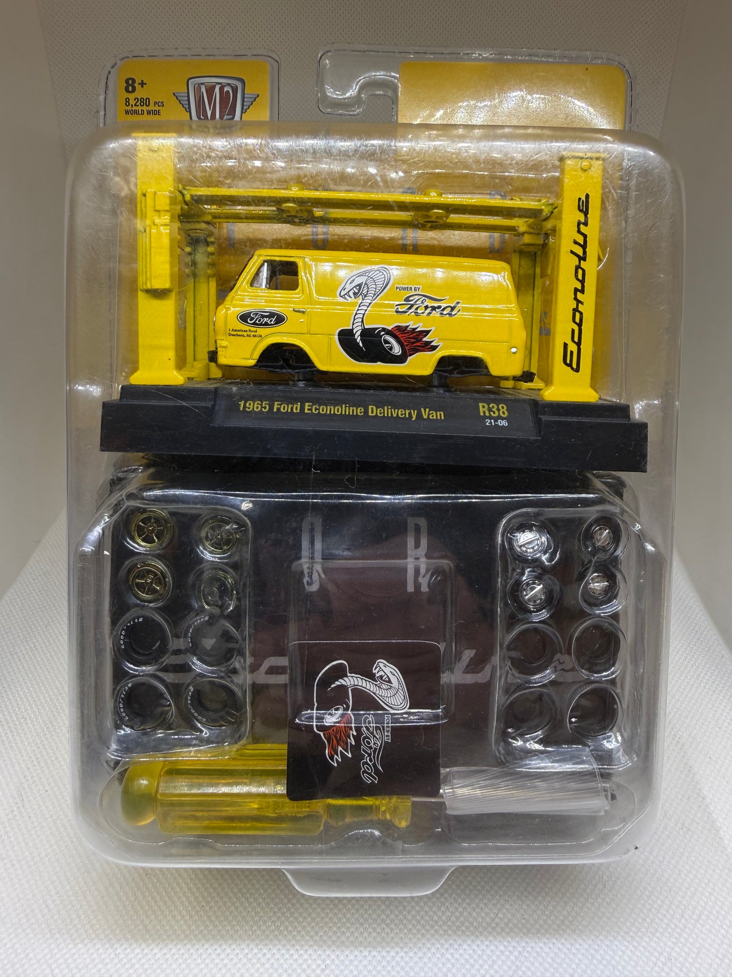 M2 machine machines 1969 Ford Econoline delivery van model kit
