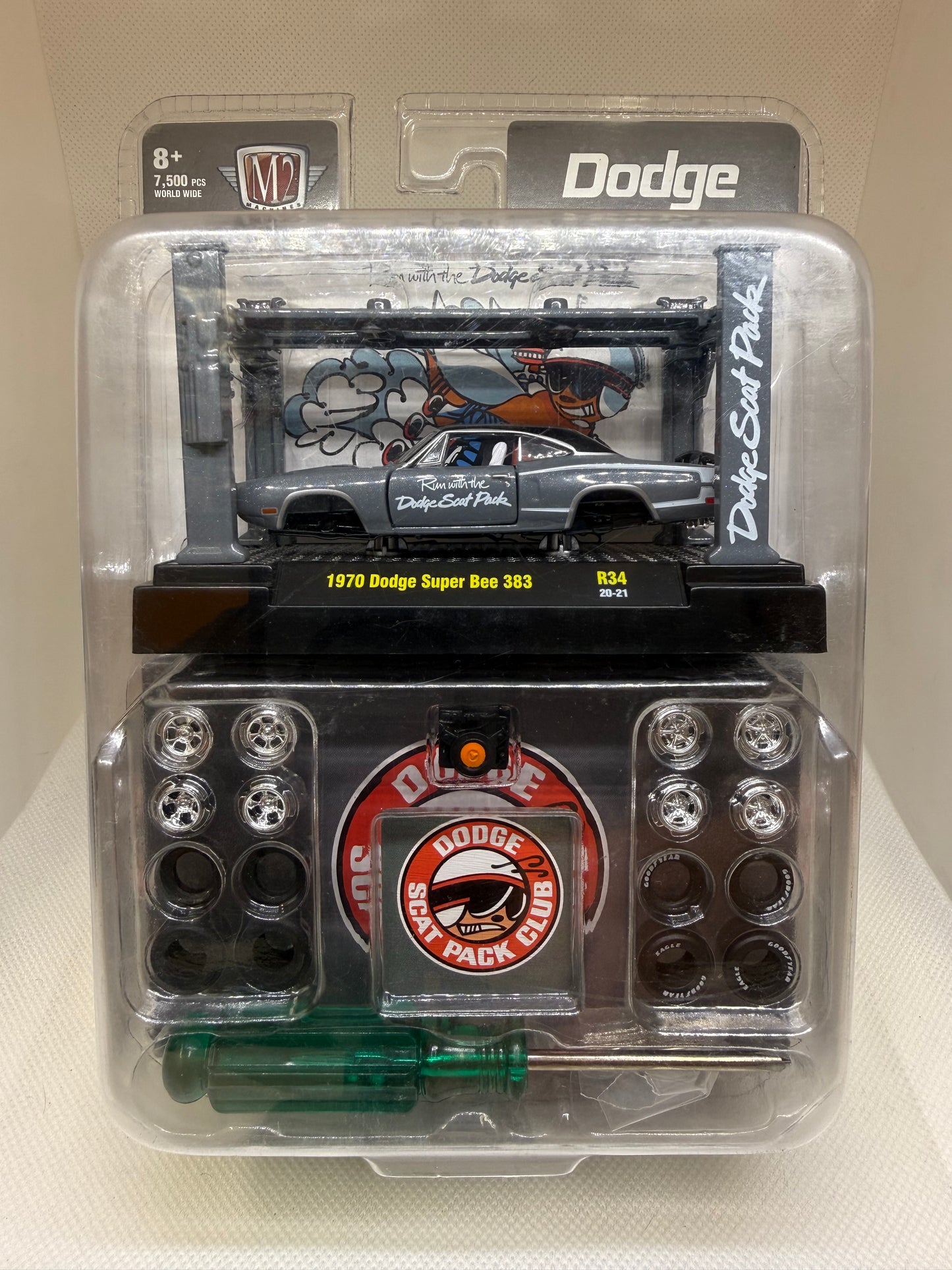 M2 machines 1970 Dodge super Bee 383