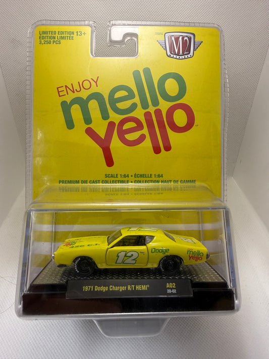 M2 machines mello yello 1971 Dodge charger ￼R/T hemi
