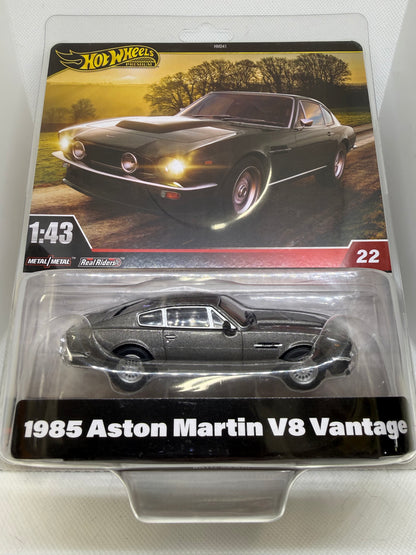 Hot wheels 1:43 Aston Martin